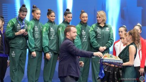 podium all around sfe01348 copia simone ferraro ph